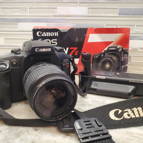 Canon EOS Elan 7 and EOS Rebel G With Lens And Accessories (see notes) - Picture 4 of 16